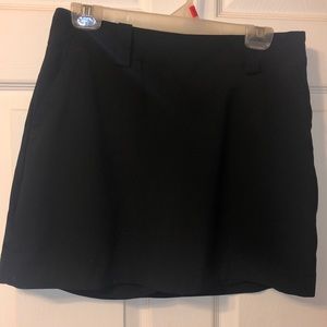 Black Nike golf skort Size 4 P